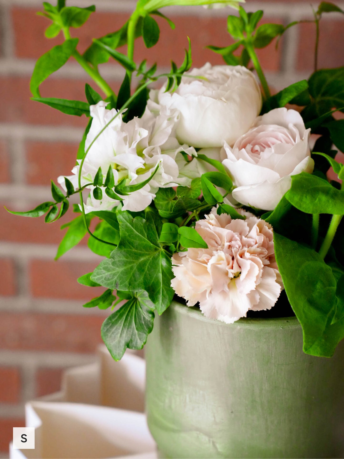 SAISON style アレンジメント calm（白グリーン系）